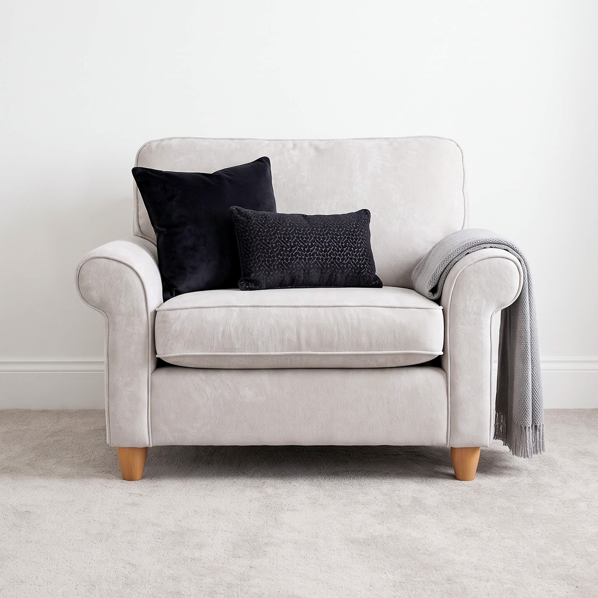 Mary Pearl Snuggle Chair